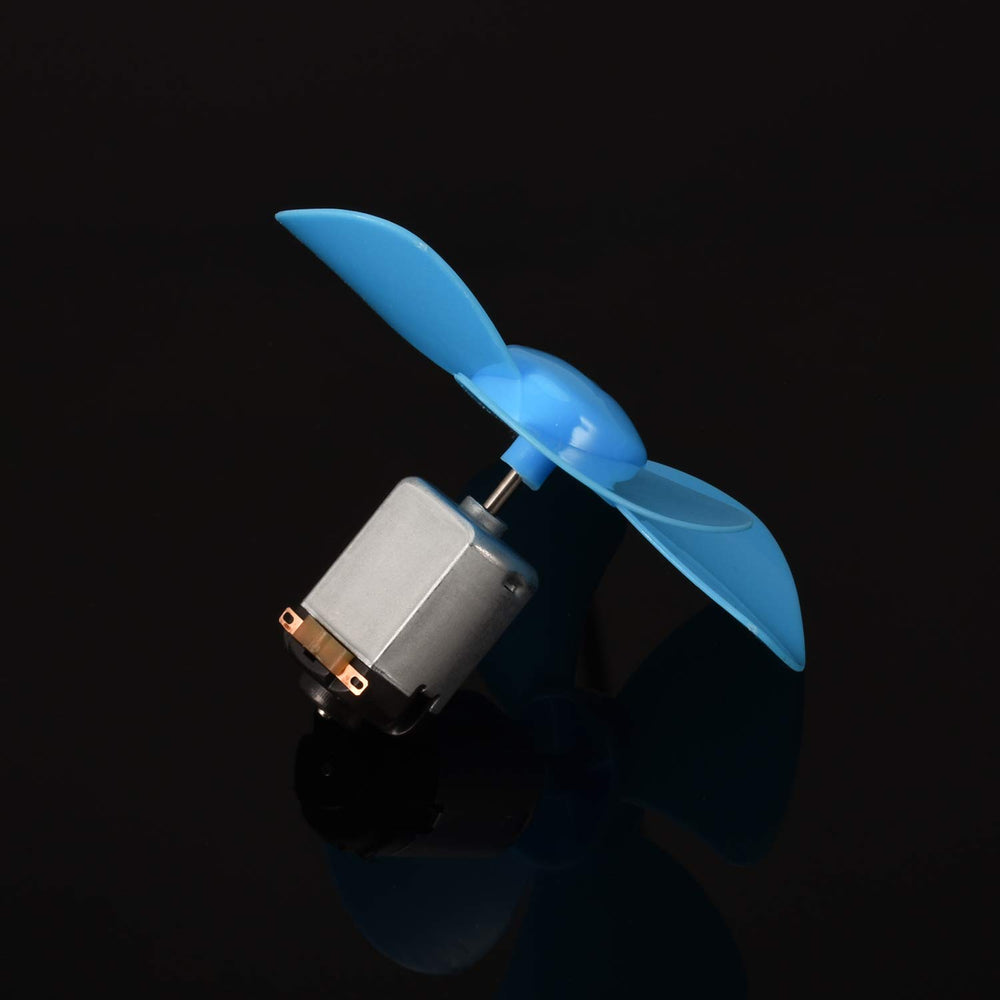 Topoox 3V DC motor used in a DIY robot toy project setup.