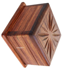 TOSQP27 secret box side view highlights compact size for desk or shelf storage.