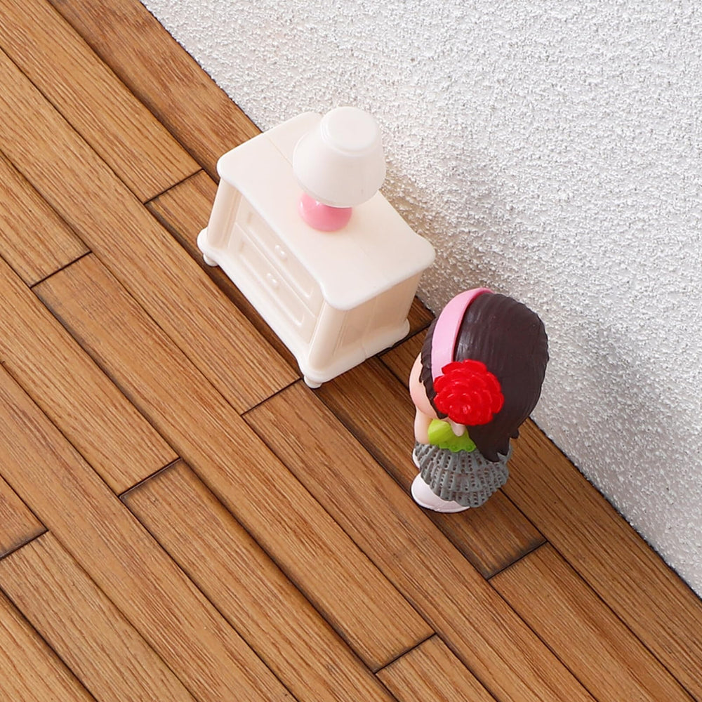 TOYANDONA light brown floor panels add warmth to mini scenes
