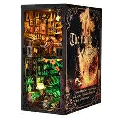 TOYQI Book Nook LED lighting highlights magical room ambiance.