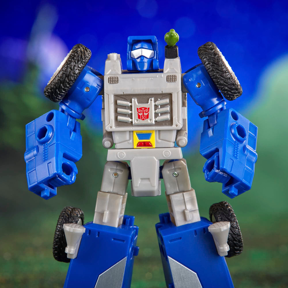 Transformers Beachcomber blaster attachment on front bumper for action