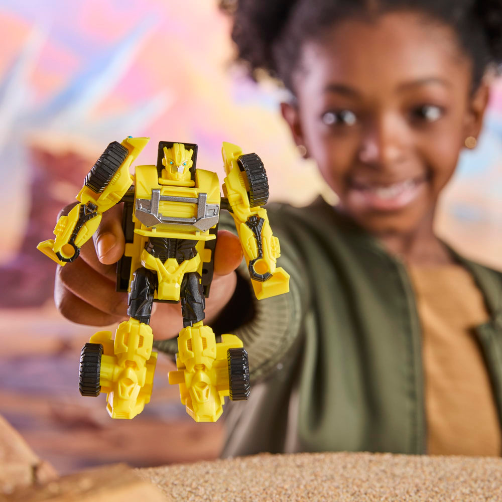 Transformers Bumblebee Cyberworld 2-step conversion for easy play.
