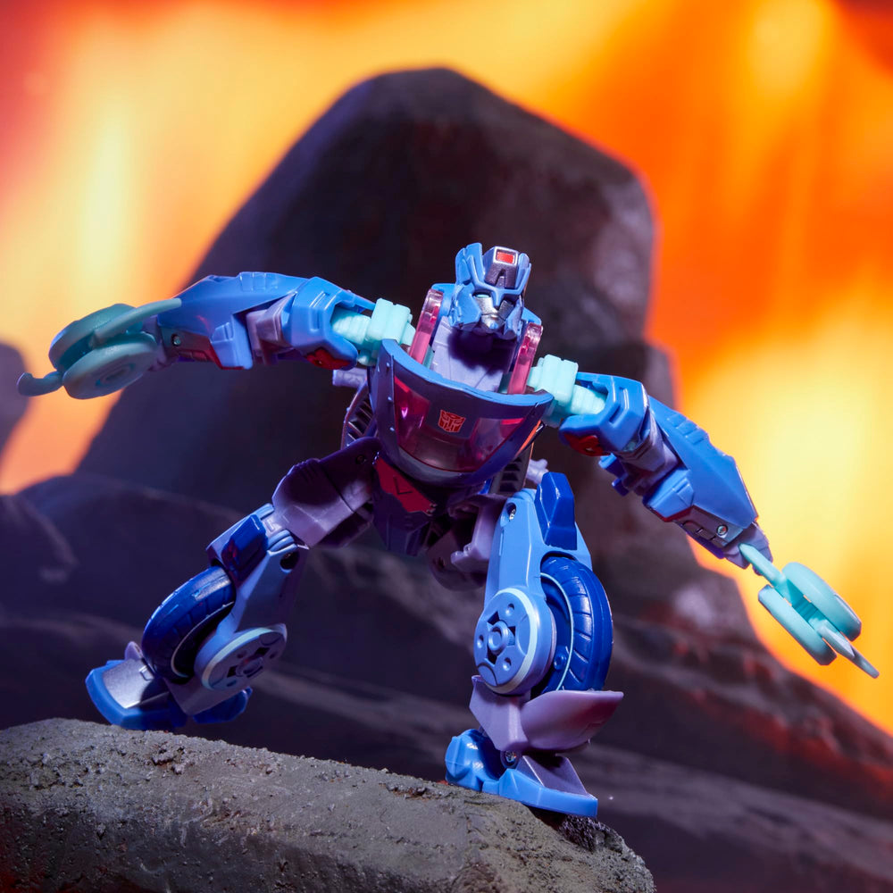 Transformers Chromia wheel hubcaps attachable from shuriken accessories.
