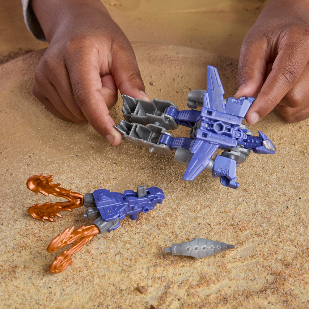 Transformers CYBERWORLD 4-inch figure poseable for diverse displays