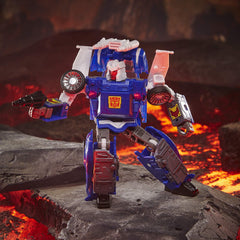 Transformers Kingdom Deluxe WFC-K26 Autobot Tracks beastify action with Fossilizer synergy.