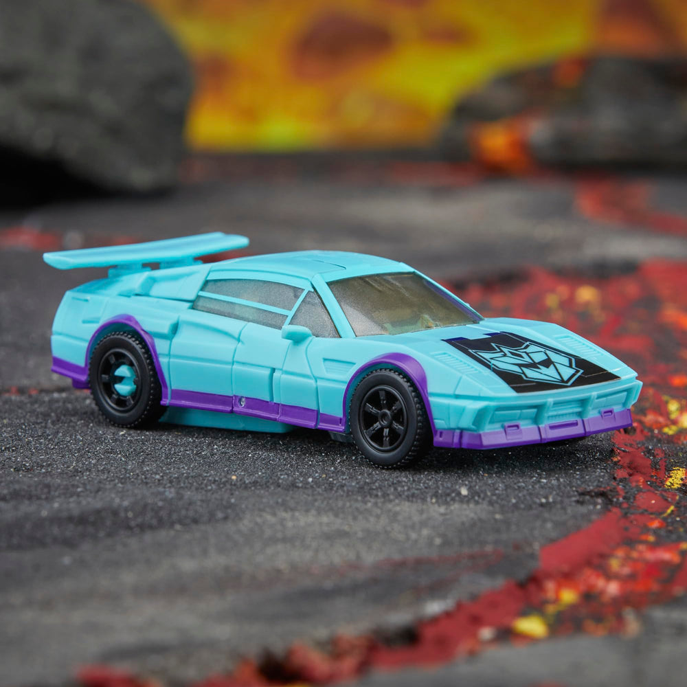 Transformers Legacy Universe crossover concept expands display possibilities.
