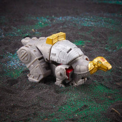 Transformers Legacy Evolution packaging displays the figure for collector-ready display.