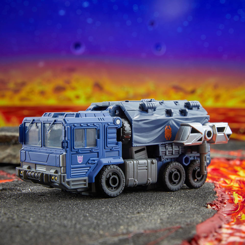 Transformers Legacy Ozone blaster mode for compact display