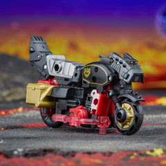 Transformers Legacy United Star Raider Road Pig articulation for dynamic display poses.