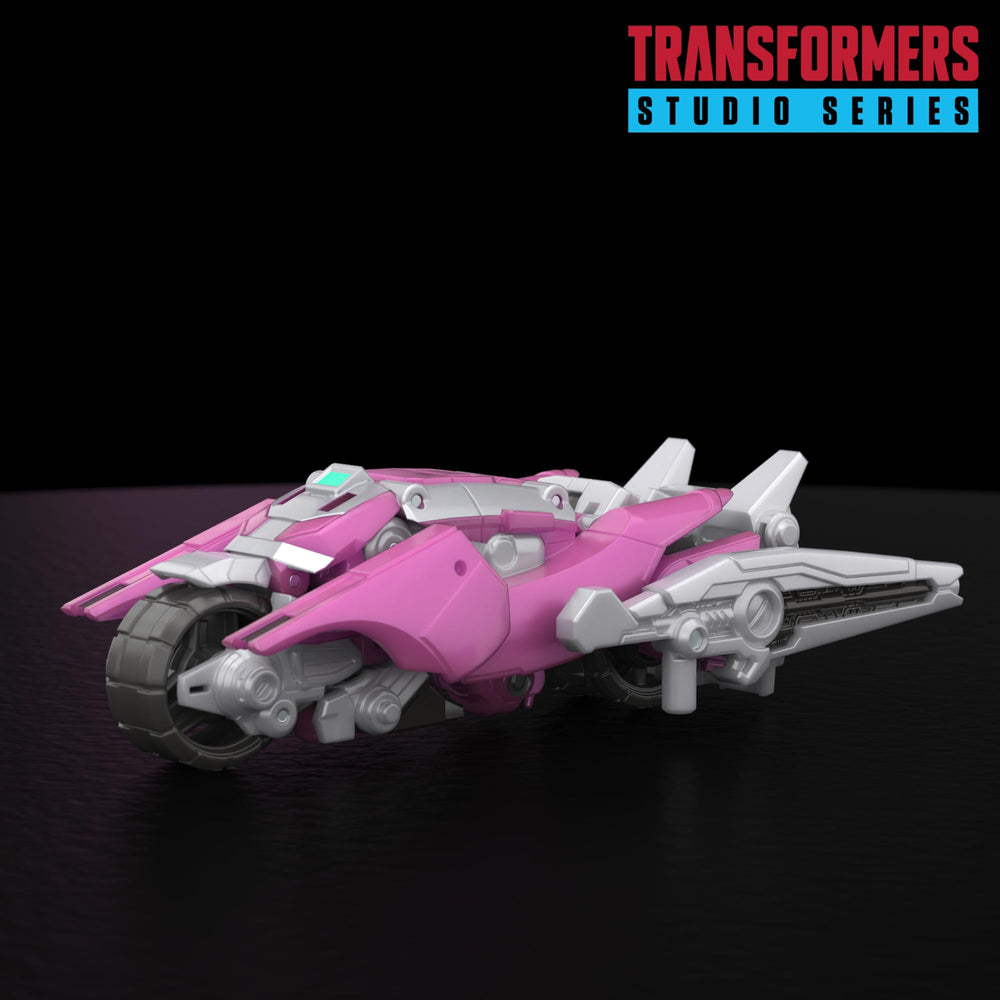 Transformers One Elita-1 deluxe cybertronian trike mode for action scenes