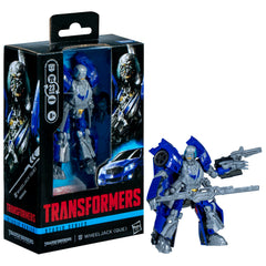 Transformers Wheeljack Que with blaster accessory for authentic play and display.