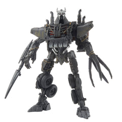 Transformers Studio Series Scourge detachable claw hand attachments enhance figures' compatibility in both modes.