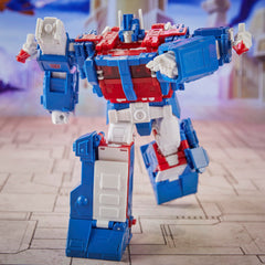 9.5-inch Ultra Magnus scale matches Studio Series lineup