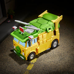 Transformers TMNT Party Wallop Leonardo head for display options.