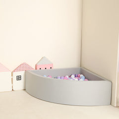 TrendBox kid in play demonstrates safe contained exploration.