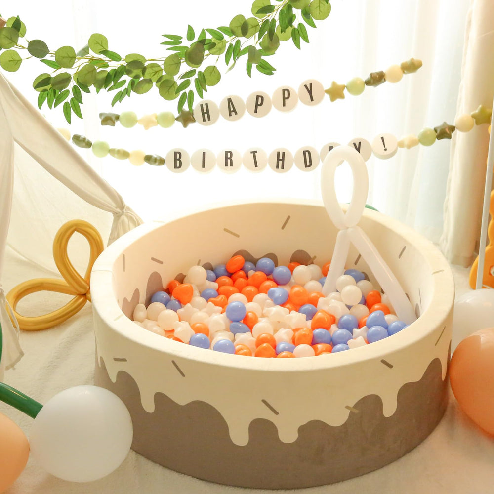 TRENDPLAY ball pit hearts image—2.5-inch hearts encourage cooperative play.
