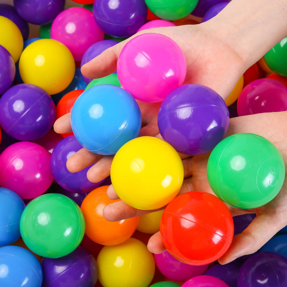 TrendPlay vibrant balls enhance birthday decor with playful color.