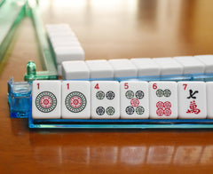 Trendymate soft blue carrying bag for easy transport of the mahjong set