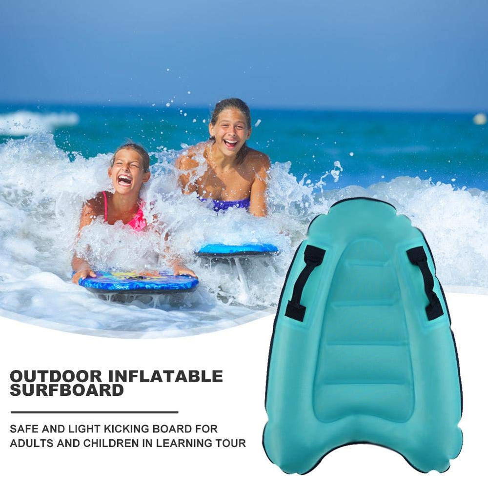 Trivamo 30 inch board supports relaxed kicks and balanced body surfing.