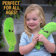 Twiddler Toys Yodeling Plush Pickle makes a memorable gag gift for friends.