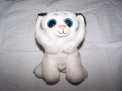 Ty Beanie Babies Tundra heart tag closeup, highlights collectible charm for display and gifting.