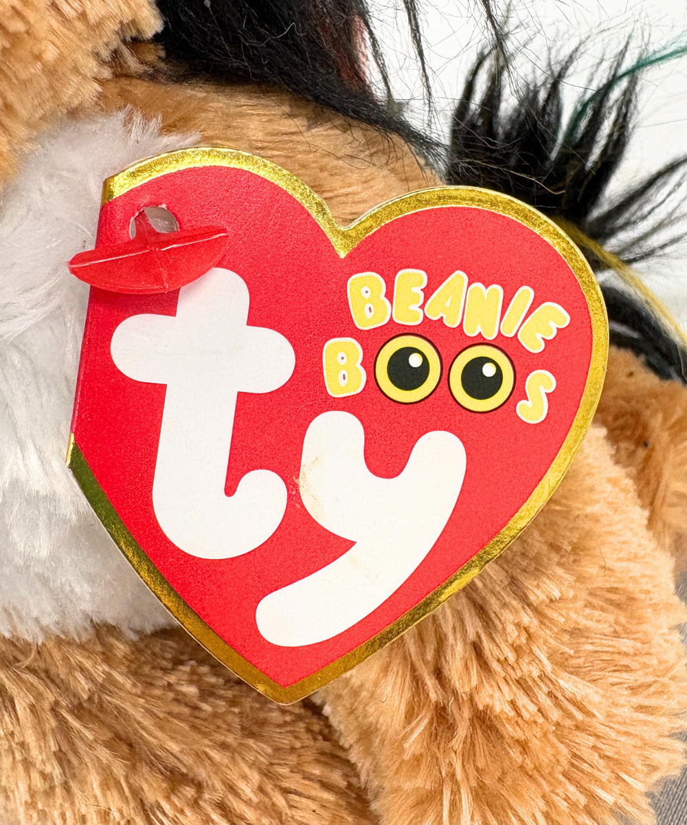 TY Beanie Boos Ramsey lion has pearly eyes that boost display appeal.