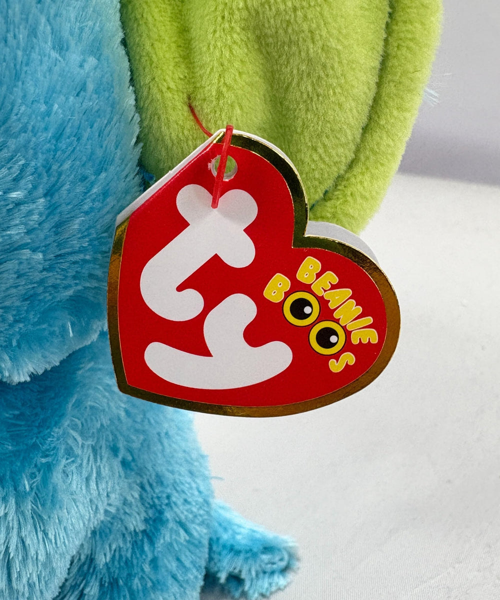 Ty Trunkles Beanie Boo plush detailed eyes highlighting friendly character