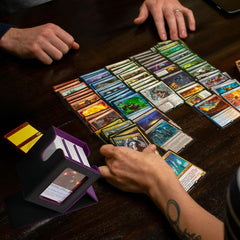 UAONO deck box fits MTG, Yugioh, Duel Masters, One Piece, and sports cards.