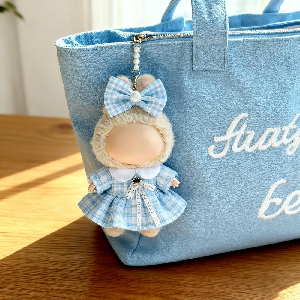 Ueuo Labubu 17cm doll clothes closeup showcases soft materials and craftsmanship.