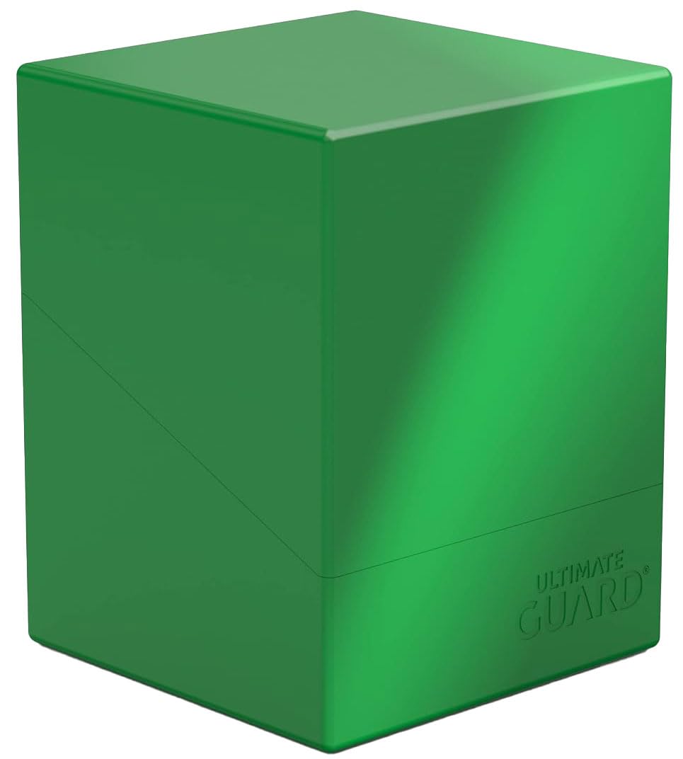 Ultimate Guard Boulder Solid 100+ travel view, perfect for tournament transport.