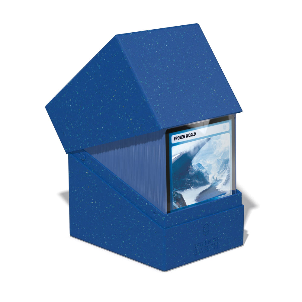 Ultimate Guard RTE Boulder blue open closure for easy access.
