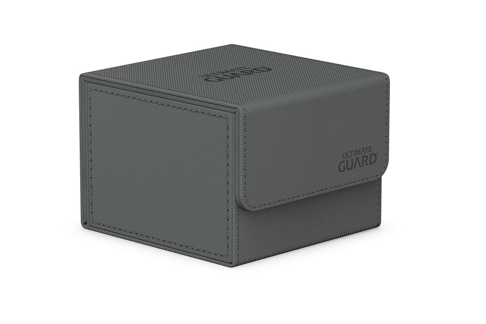 Ultimate Guard Sidewinder 133+ with magnetic closure keeps cards secure during transport.