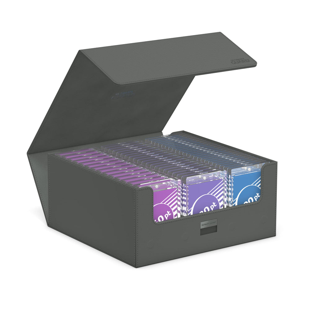 Magnetic closure on Ultimate Guard XenoSkin case ensuring secure transport.
