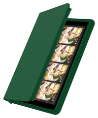 Ultimate Guard Zipfolio 320 xenoskin-green cover provides durable protection.