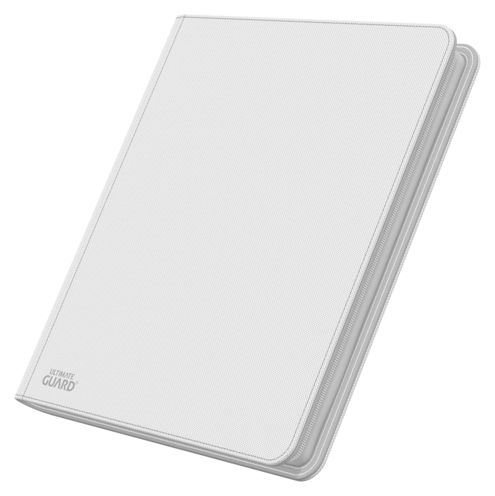 Zipfolio 480 White side-loading pockets enabling quick card access.