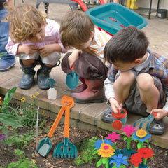 unanscre gardening tool set apron with pockets keeps tools organized during gardening fun