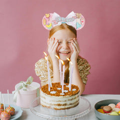 UNSPAZ sparkly bow detail adds a celebratory vibe to your look