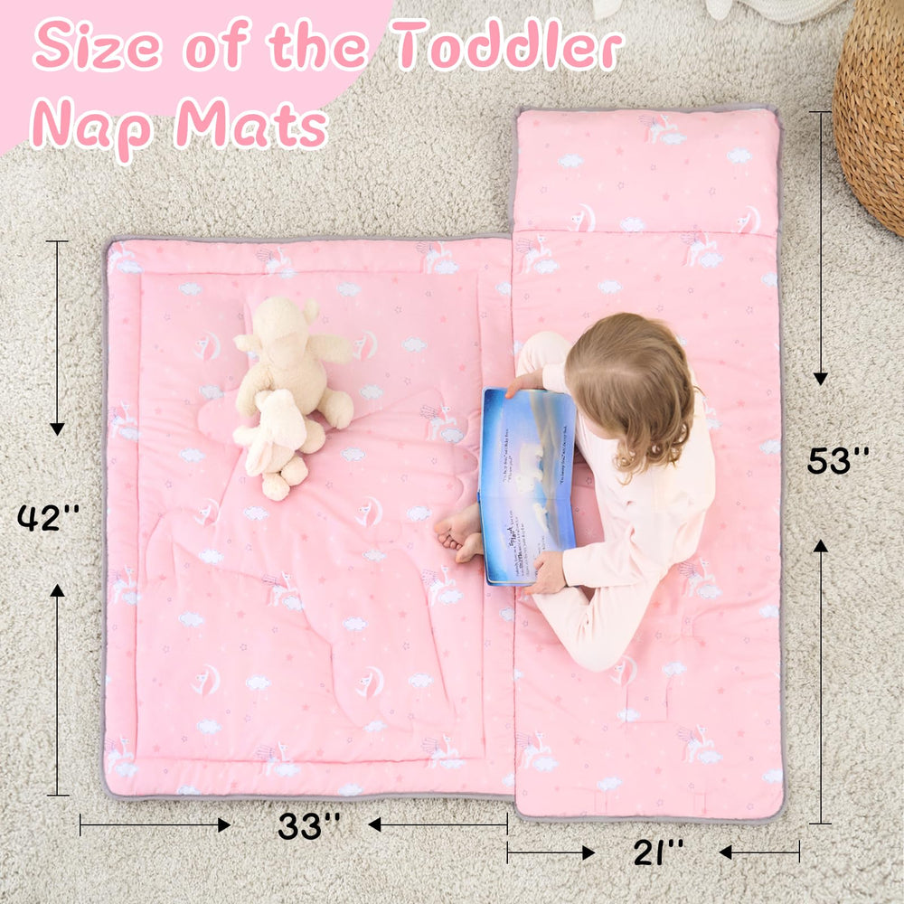 UOMNY nap mat in soft polyester fabric promotes comfort without irritation.