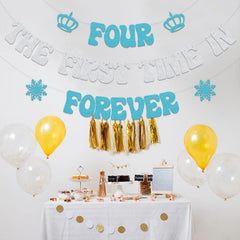 Usumz banner used as photo backdrop to capture memories.