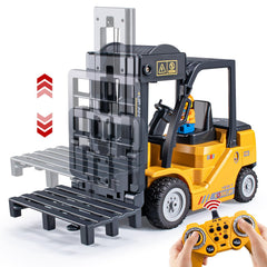 VijiSuki RC forklift side view supporting hands on motor skills