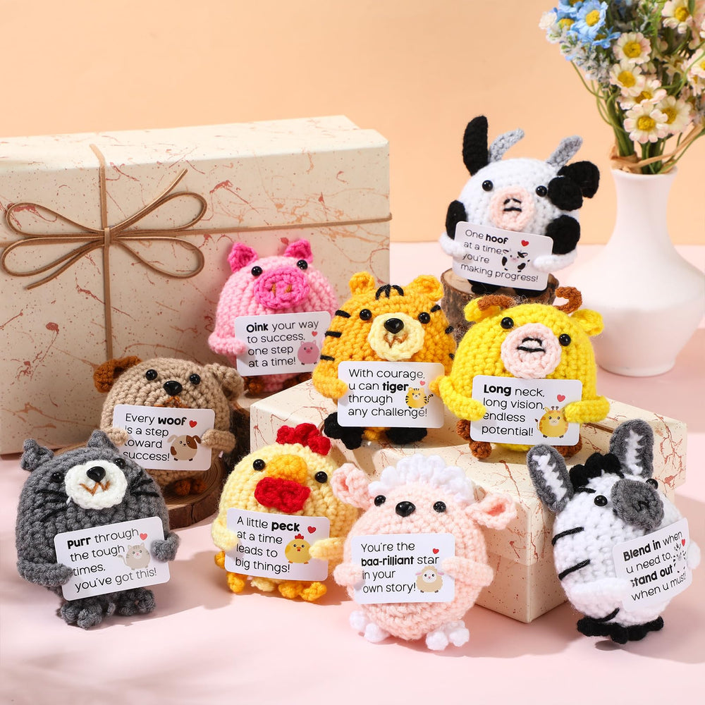 VioraWhite crochet pig desk buddy sparks smiles
