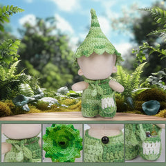 Voccim 17cm doll hat in green complements outfits for adorable pretend play.