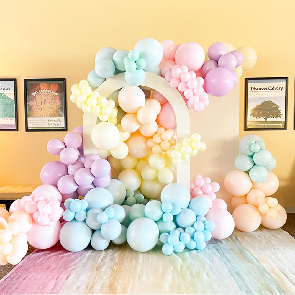 Voircoloria baby shower pastel balloons create gentle, welcoming atmosphere