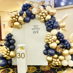 Voircoloria gold balloons suited for graduation ceremonies and celebratory photo backdrops