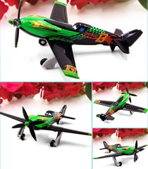 Vtynbix Plane Dusty Ripslinger 13 close-up detail with classic design and wheel action.
