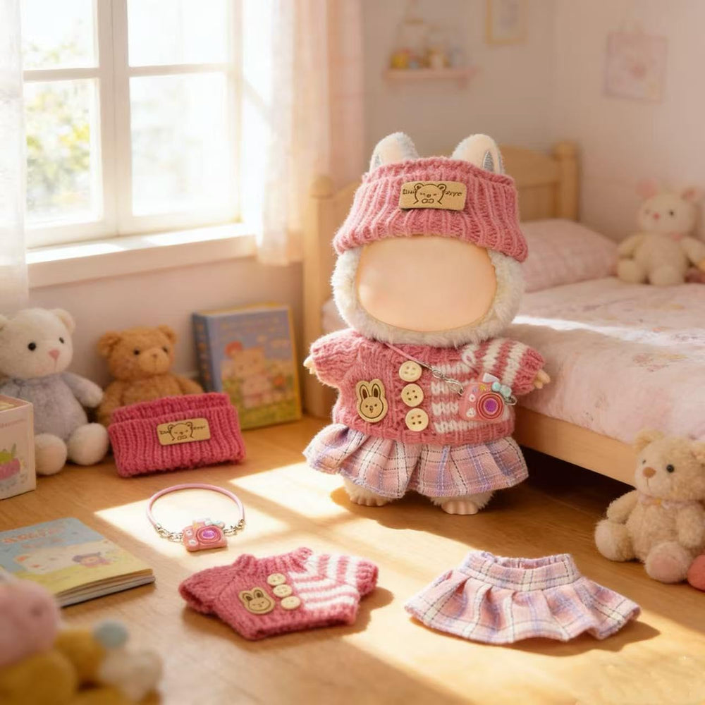 VVQUI 17cm doll mini camera β charming prop for storytelling and photos.