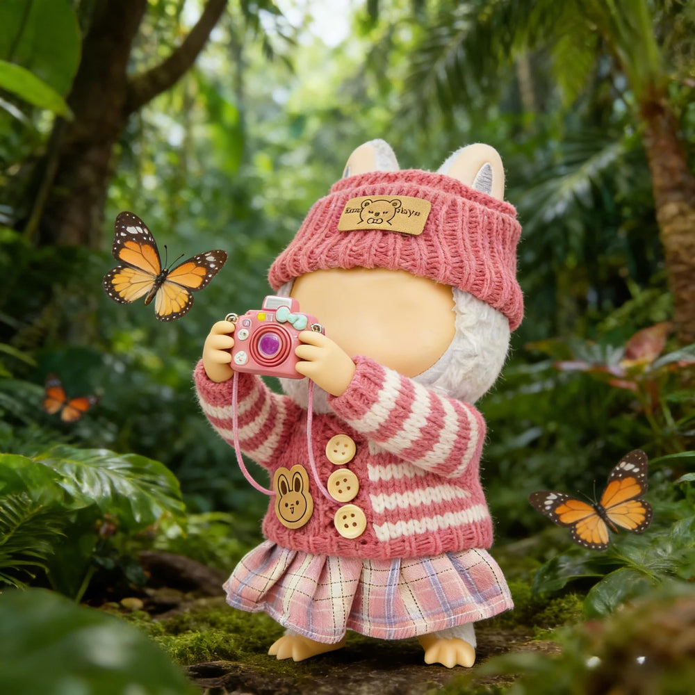 VVQUI 17cm doll skirt β adds color and movement for creative outfits.