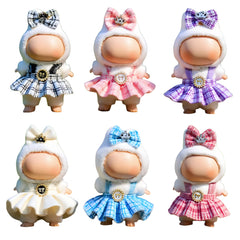 VVQUI 17cm plaid dress for dolls in black, ideal for quick styling and display.
