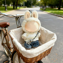 VVQUI Labubu 17cm texture closeup highlights soft, durable fabric for imaginative dressing