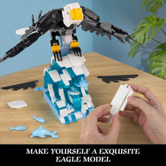 Vziimo Eagle measures 18 inches for dramatic presentation.